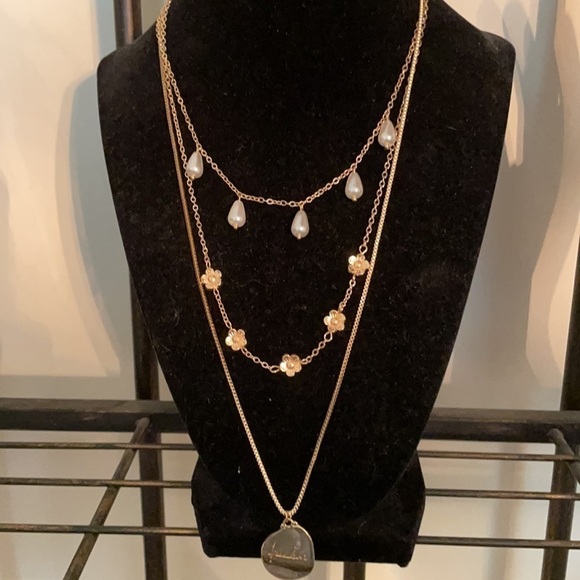 Gold Freedom Layered Pearl Flower Medallion Necklace - Picture 5 of 15